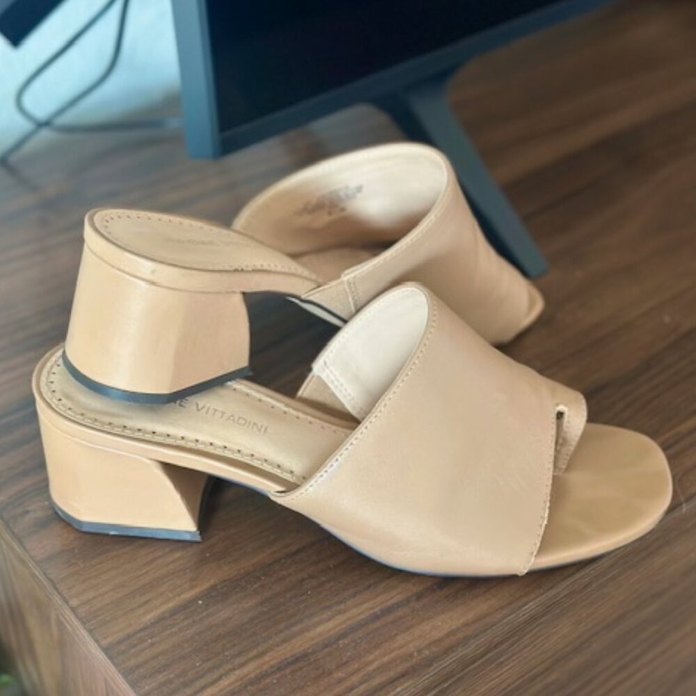 Adrienne Vittadini Asteroid Sandal – Cognac – Size 8.5M
